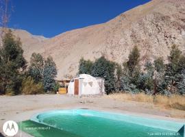 Hermoso domo privado para 2 personas con piscina - Cochiguaz- Valle de Elqui, luksusteltta Paihuanossa
