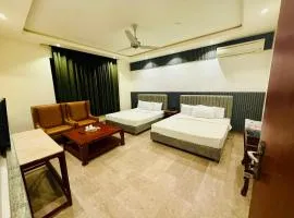 Blue Moon Residency Jinnah Super