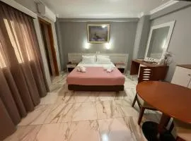 Piraeus Acropole Hotel