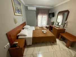 Piraeus Acropole Hotel