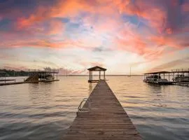 Charming 4BR Lakefront Getaway