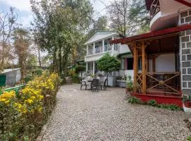 Alaya Stays The Hive Cottage