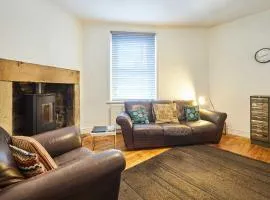 Host & Stay - The Reading Room