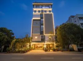 Via Corner Courtyard - Nr Botanical Garden, Kondapur