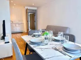 York City Centre 2-Bed Flat - Top Location