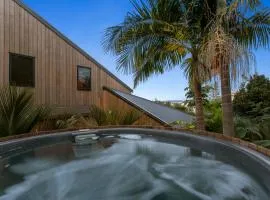 Romantic Retreat, Hot Tub, Glasshouse, Ensuite