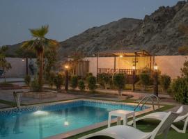 800 Mountain Resort Vacation House, hotel in Fujairah