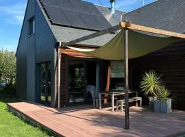 Grande maison en bois eco-responsable proche de la mer