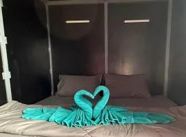 Alura Hostel