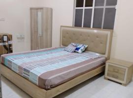 استوديوهات وغرف，位于拉斯阿尔卡麦的酒店