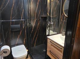 "Zacisze", bed and breakfast i Zgierz