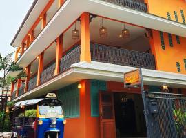 Focal Local Bed & Breakfast, Hotel in Bangkok