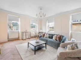 Romantic Getaway Apartment in Central Bath