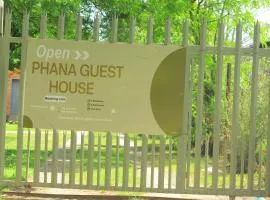 Phana Quest house