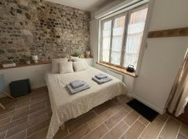 Studio centre historique d'Honfleur, hotel v destinaci Honfleur