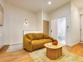 BEAUFITUL APMT - AC -2BR-6P- NOTRE DAME