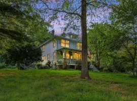 Badby Wood Farmhouse 3BR 3BA Fauquier County