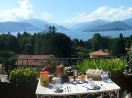 L'attico Con Terrazza Vista Lago