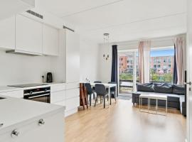 Modern Townhouse With Private Outdoor Area - 2BR 4 Beds、コペンハーゲンのヴィラ