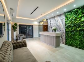 Hotel Biancas, ξενοδοχείο σε Kosakowo