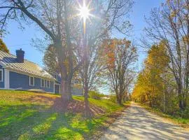 Romantic, Secluded Vermont Getaway with Hot Tub