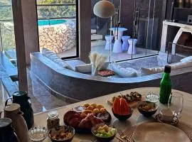 Chalé Boutique - Spa - Sauna seca , Jacuzzi , Rede suspensa