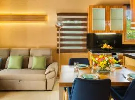 Kokomo Ultra-Lux King - Single Cottage