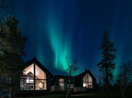 Aura Arctic Chalets - Grand Panoramic & Grand Hideaway, hotel near Ivalo Airport - IVL, Saariselka