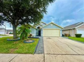 Modern 4BR 2BA with pool in gated community