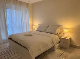 Private 1BHK Top-Floor Apartment at Ghubrah Beach