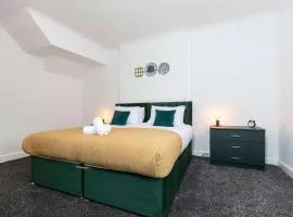 Contractor Stay - 4 Beds Games Room Secure Parking