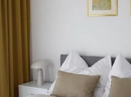 Hanslgasse Private Rooms