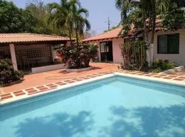 CABAÑA LOS JARDINES -Playa Mendoza