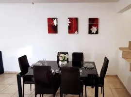 Casa Familiar, Independiente y amplia