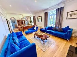A Grand Georgian Grade II Manor House with Views in Laugharne