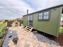 Meadows view shepherds hut