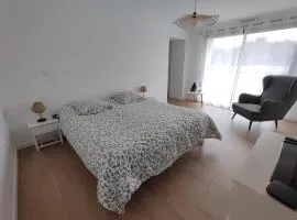 Chambre double avec salle de bain privée