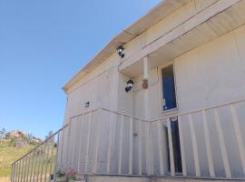 Cabaña El Coral 50 Arrayan Costero La Serena, hotel en Trigo Blanco