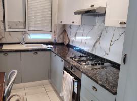 Dorra house, ξενοδοχείο σε Λα Μάρσα