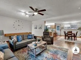 Uhost AI - Get Cozy & Relax! 4BR, 2BA, Hot Tub