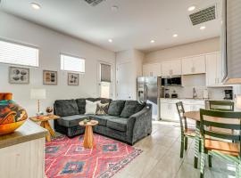 Mtn Views and Private Hot Tub Buckeye Getaway – hotel w mieście Buckeye