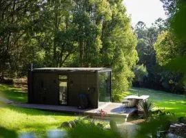 Luxury Mirror Home In Byron Bay