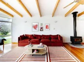 Cherry Retro at Silverleaves - Walk to the Beach