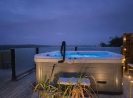Private 3 BR Villa! Jacuzzi Fireplace Near Lund and Malmö