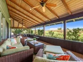 International Colony Club 41 · ICC 41 Remodeled 3BD Cottage w He