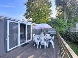 Mobil-home Confort 2 chambres, Piscine chauffée, 200 m de la plage, Parking et Wi-Fi inclus - FR-1-361A-77