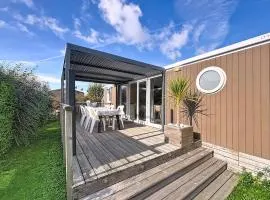 Mobil-home tout confort près de la plage avec piscine chauffée, 3 chambres, terrasse et parking - FR-1-361A-74