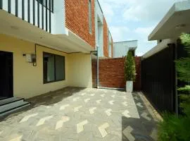 Tefillah Guesthouse & Hotels