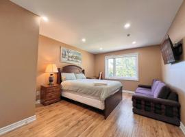 Spacious Rooms with Bath Near Wonderland & Vaughan Mills Mall, hôtel à Vaughan