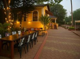 Casa Do Leão A 150 year Old Portuguese Home, pet-friendly hotel in Nerul